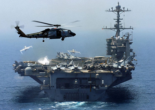 解放軍南海亮王牌，七艘核潛艇列陣